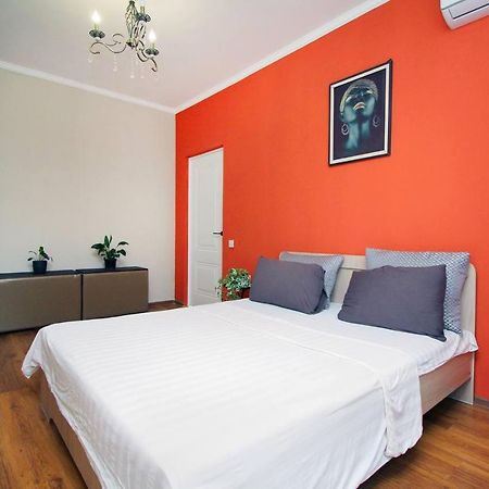 2 Ком Студия На 18 Этаже С Панорамным Видом На Горы В Жк Мега Тауер Almaty Exterior photo